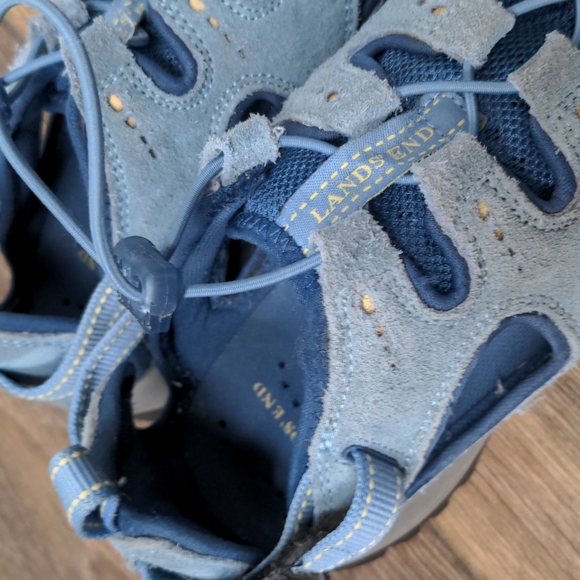 Lands End women's covered water shoes toggle strap blue GUC 7.5 - Picture 2 of 6